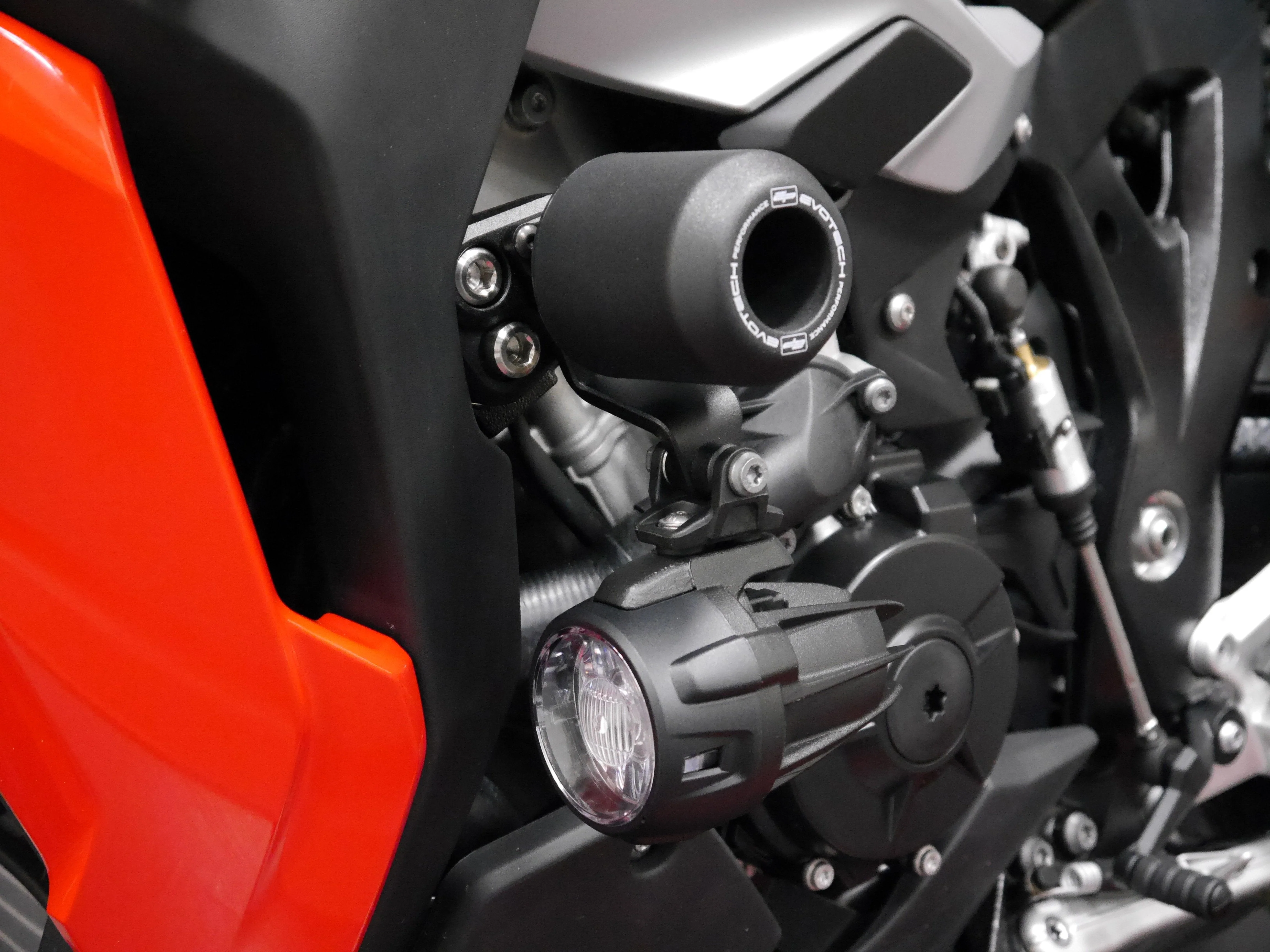 Evotech Crash Protection / Light Mounting Kit - BMW S 1000 XR (2024+) - Image 6