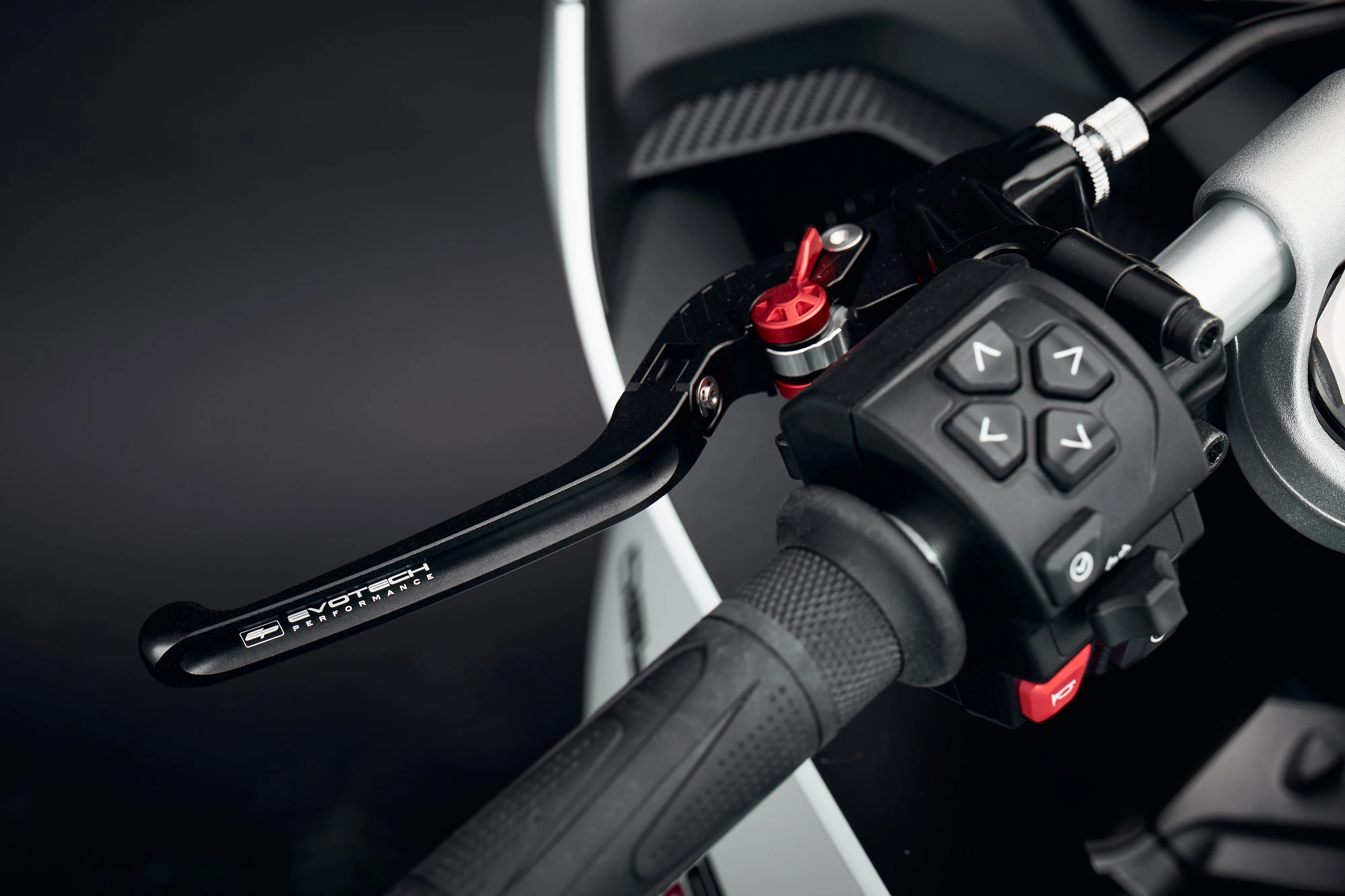 Evotech Evo Folding Clutch and Brake Lever set - Triumph Tiger 800 XC (2010 - 2014) - Image 4