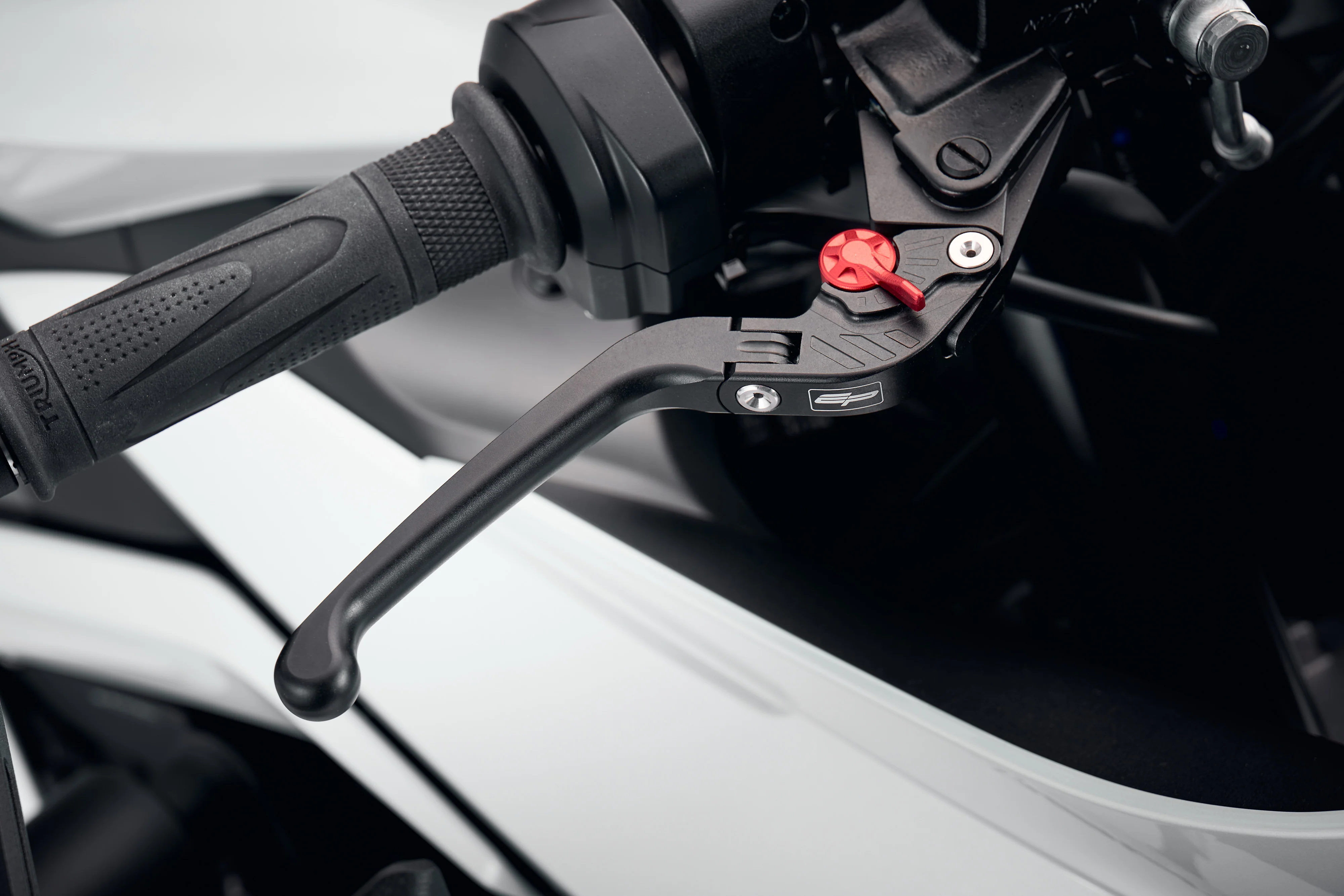 Evotech Evo Folding Clutch and Brake Lever set - Triumph Tiger 800 XR  (2015 - 2017) - Image 3
