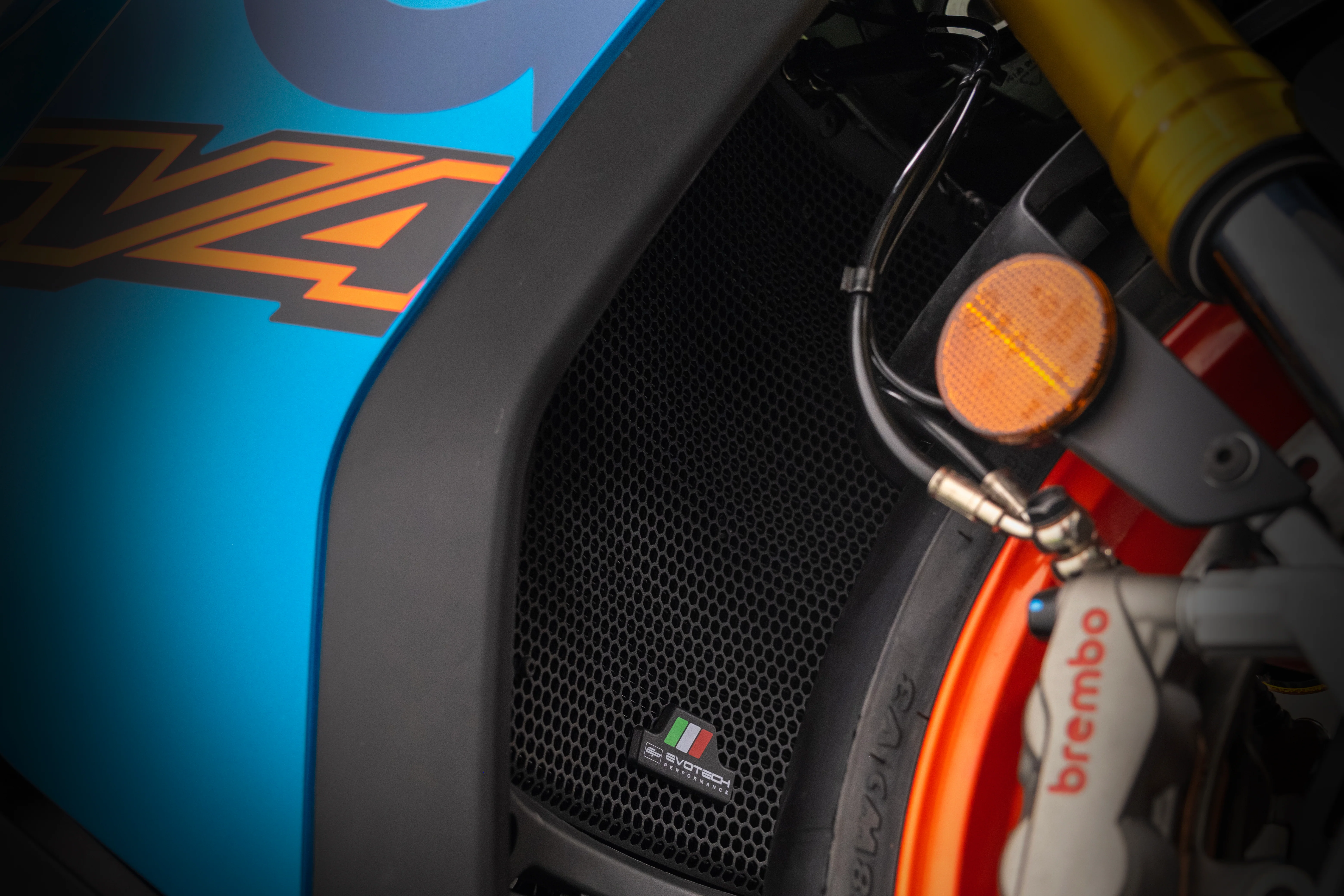Evotech Radiator Guard Set - Aprilia RSV4 (2025+) - Image 4