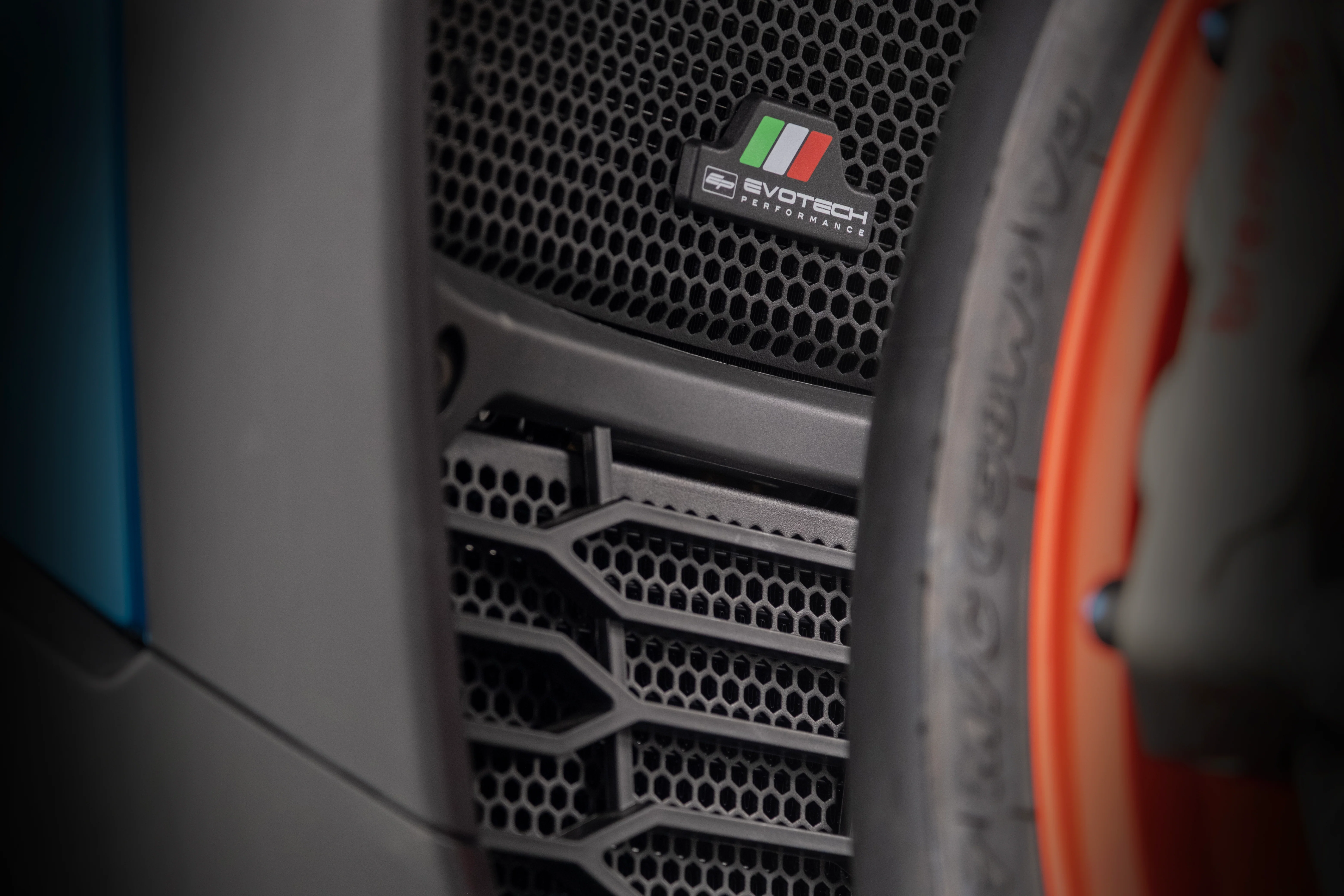 Evotech Radiator Guard Set - Aprilia RSV4 (2025+) - Image 6