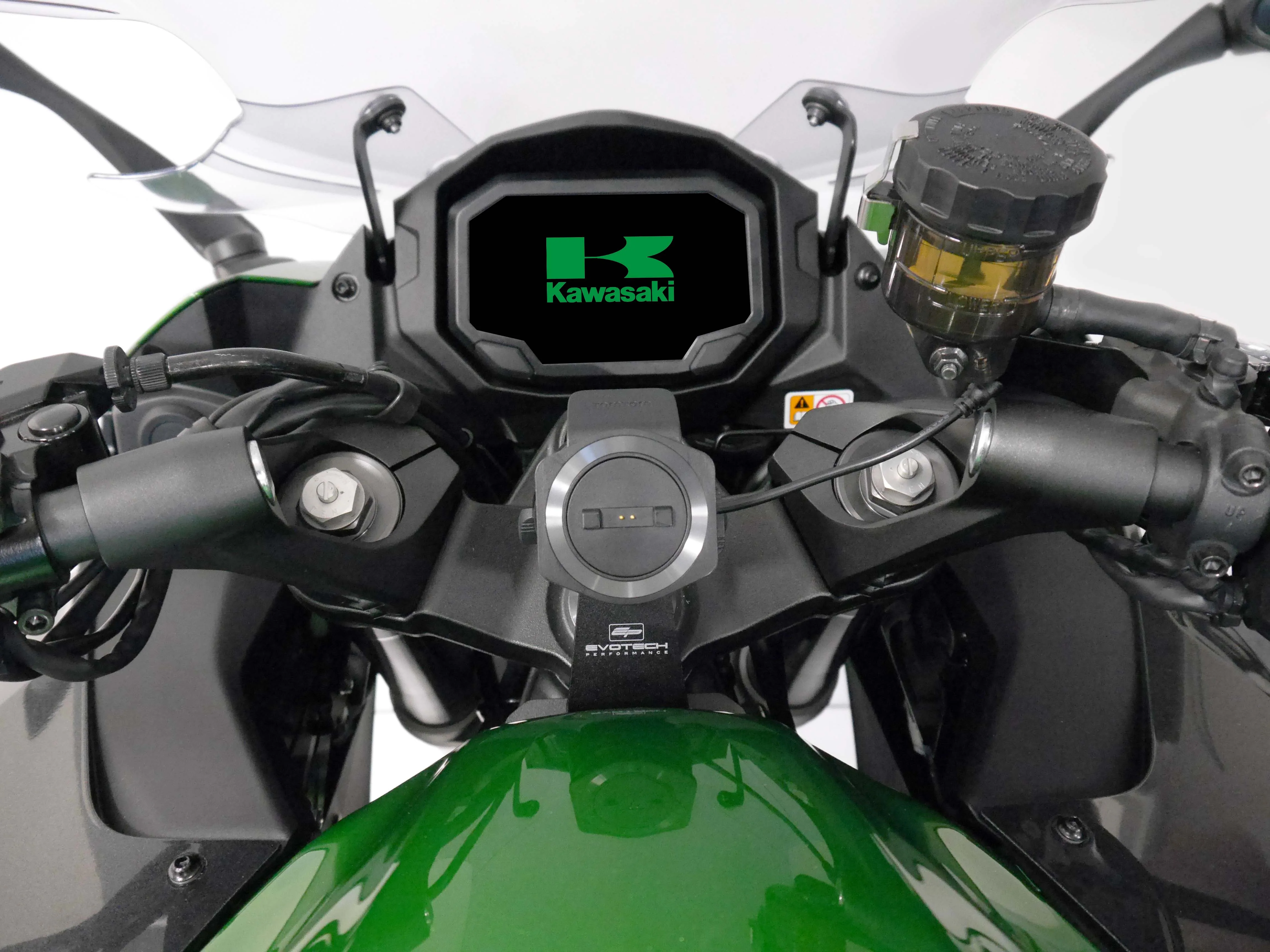 Evotech TomTom Sat Nav Mount - Kawasaki Ninja 1100SX Tourer (2025+) - Image 3