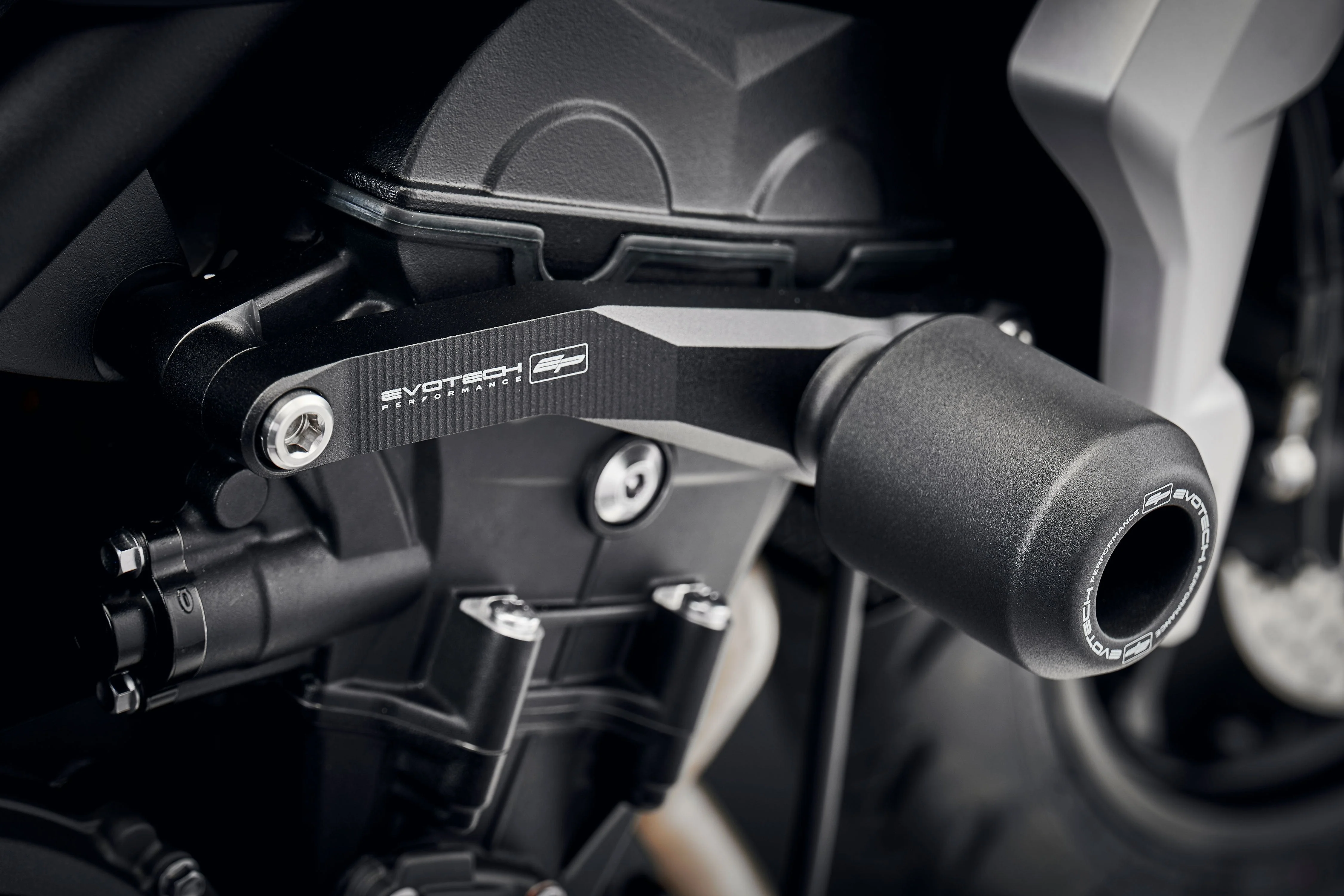 Evotech Crash Protection - Triumph Trident 660 (2026+) - Image 2