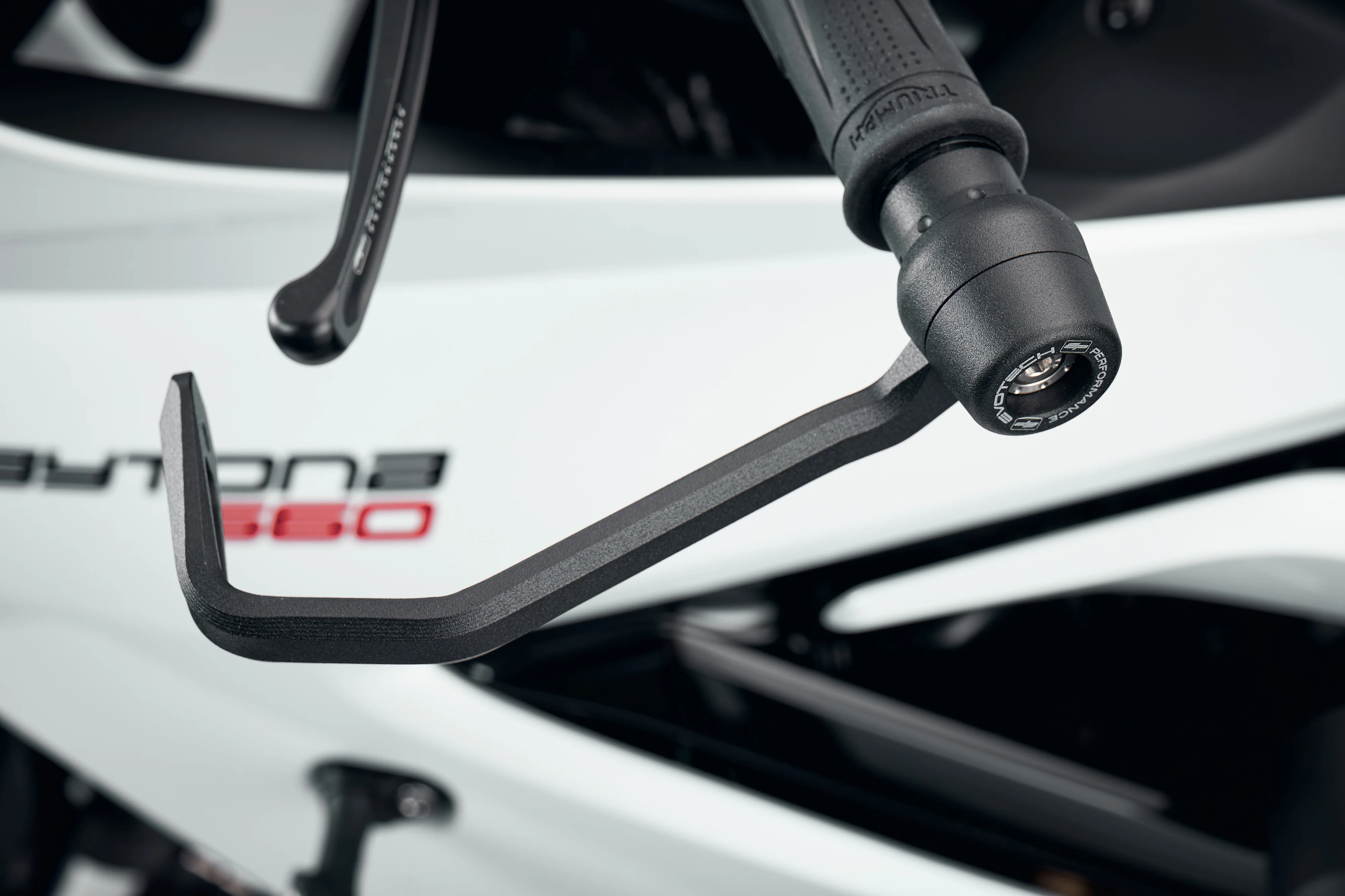 Evotech Brake And Clutch Lever Protector Kit (Road) - Triumph Trident 800 (2026+) - Image 4