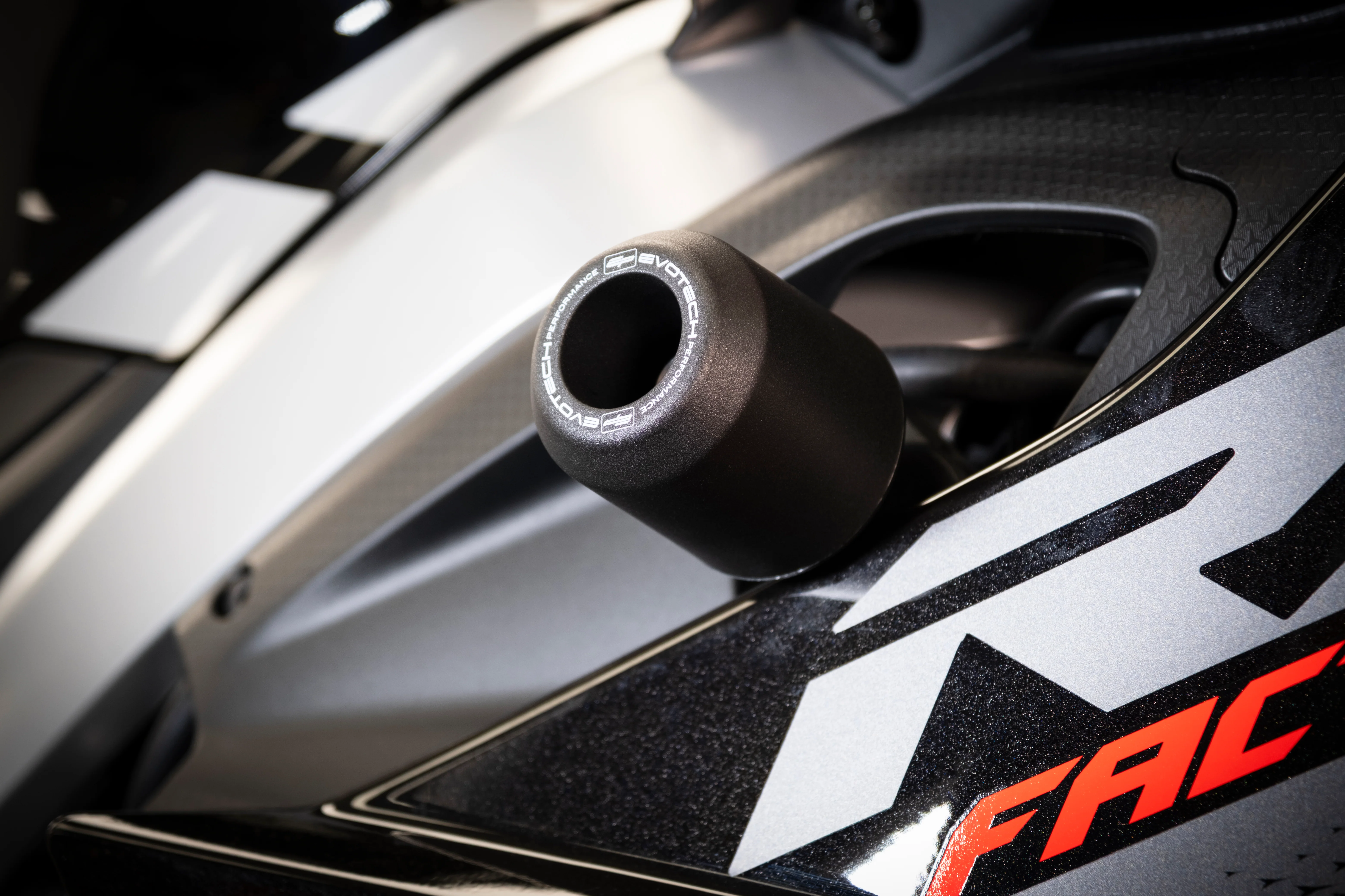 Evotech Crash Protection - Aprilia RS 660 Factory (2025+) - Image 4