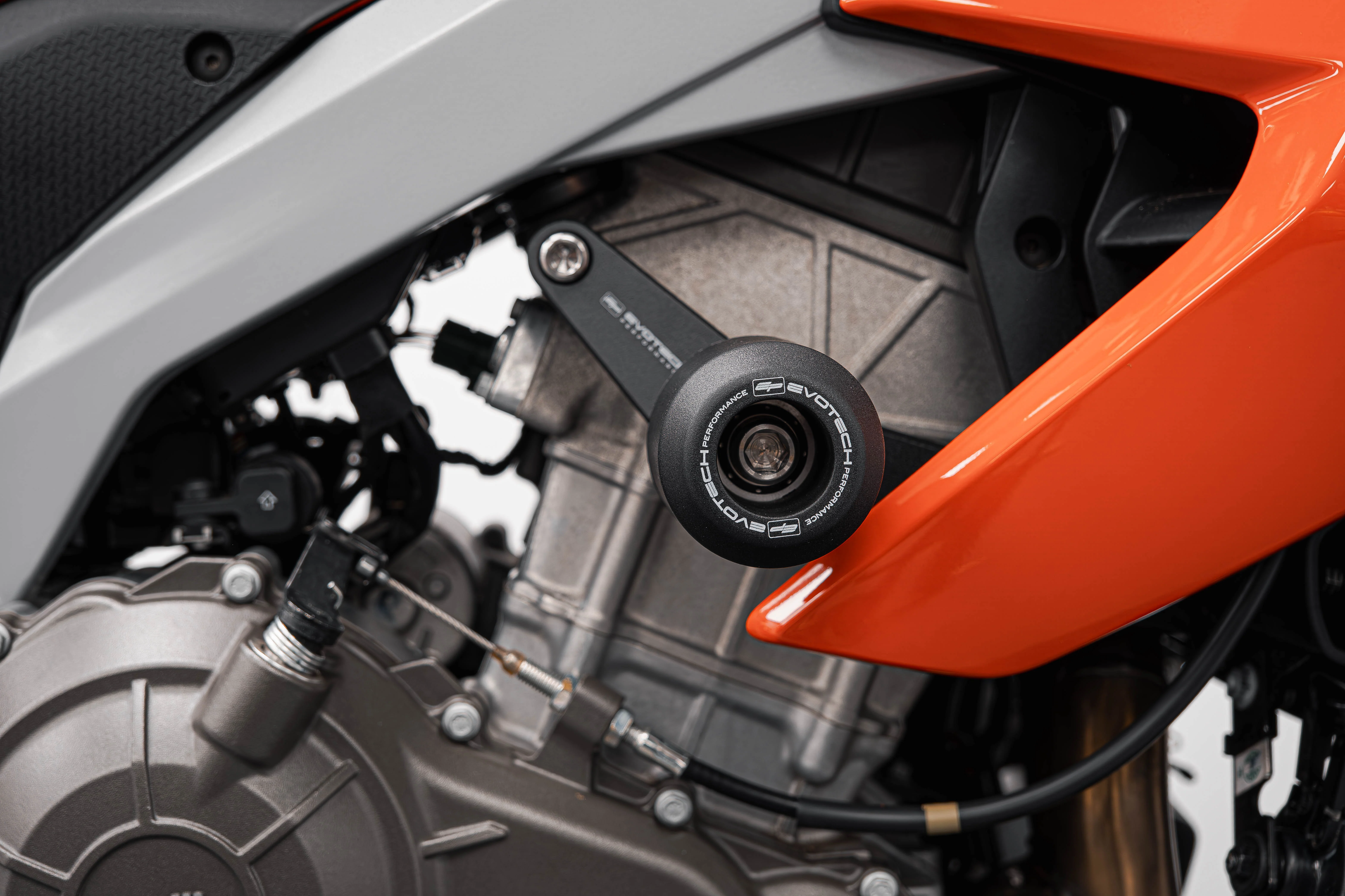 Evotech Crash Protection - Aprilia Tuono 457 (2025+) - Image 2