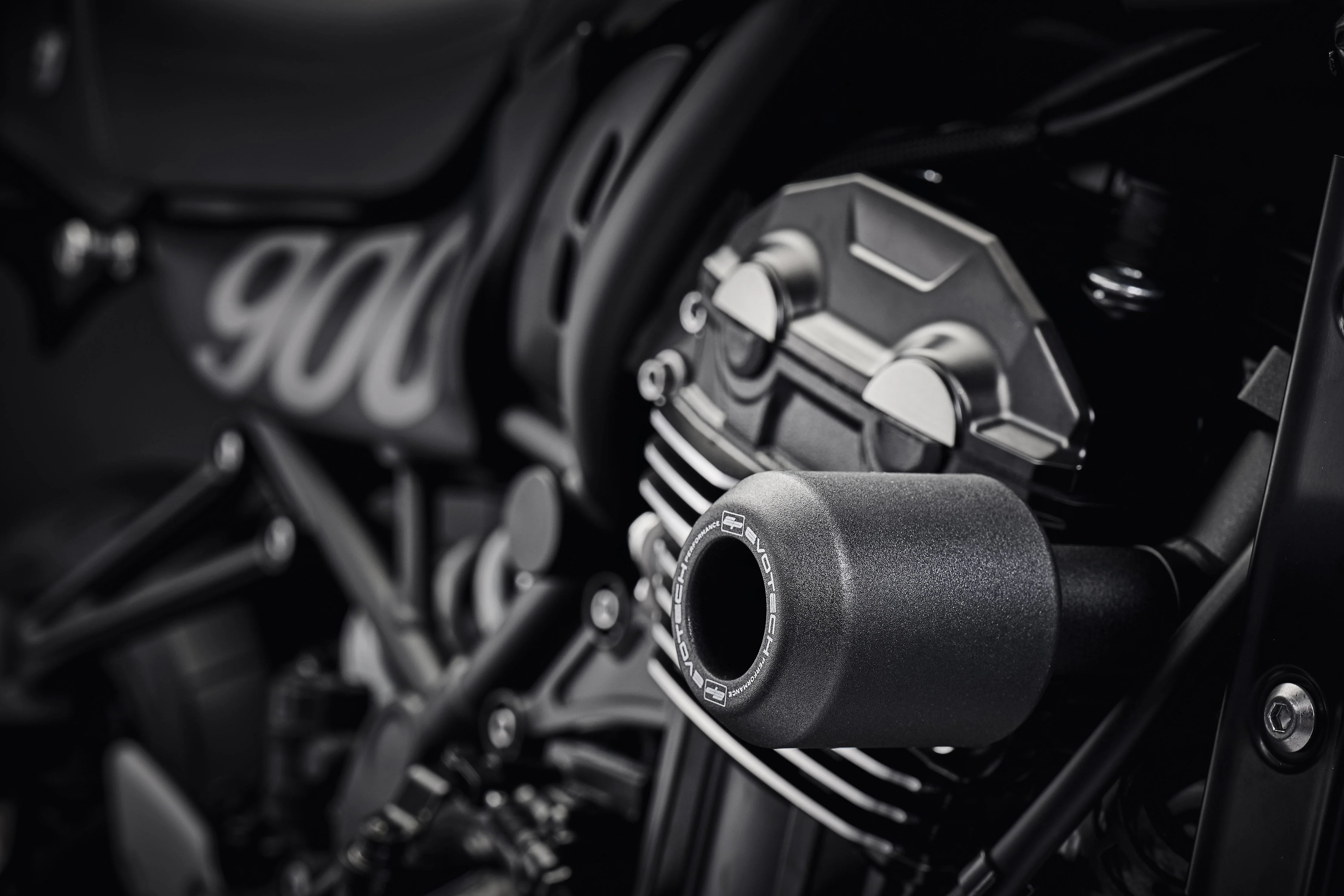Evotech Crash Protection - Kawasaki Z900RS SE (2023 - 2025) - Image 3