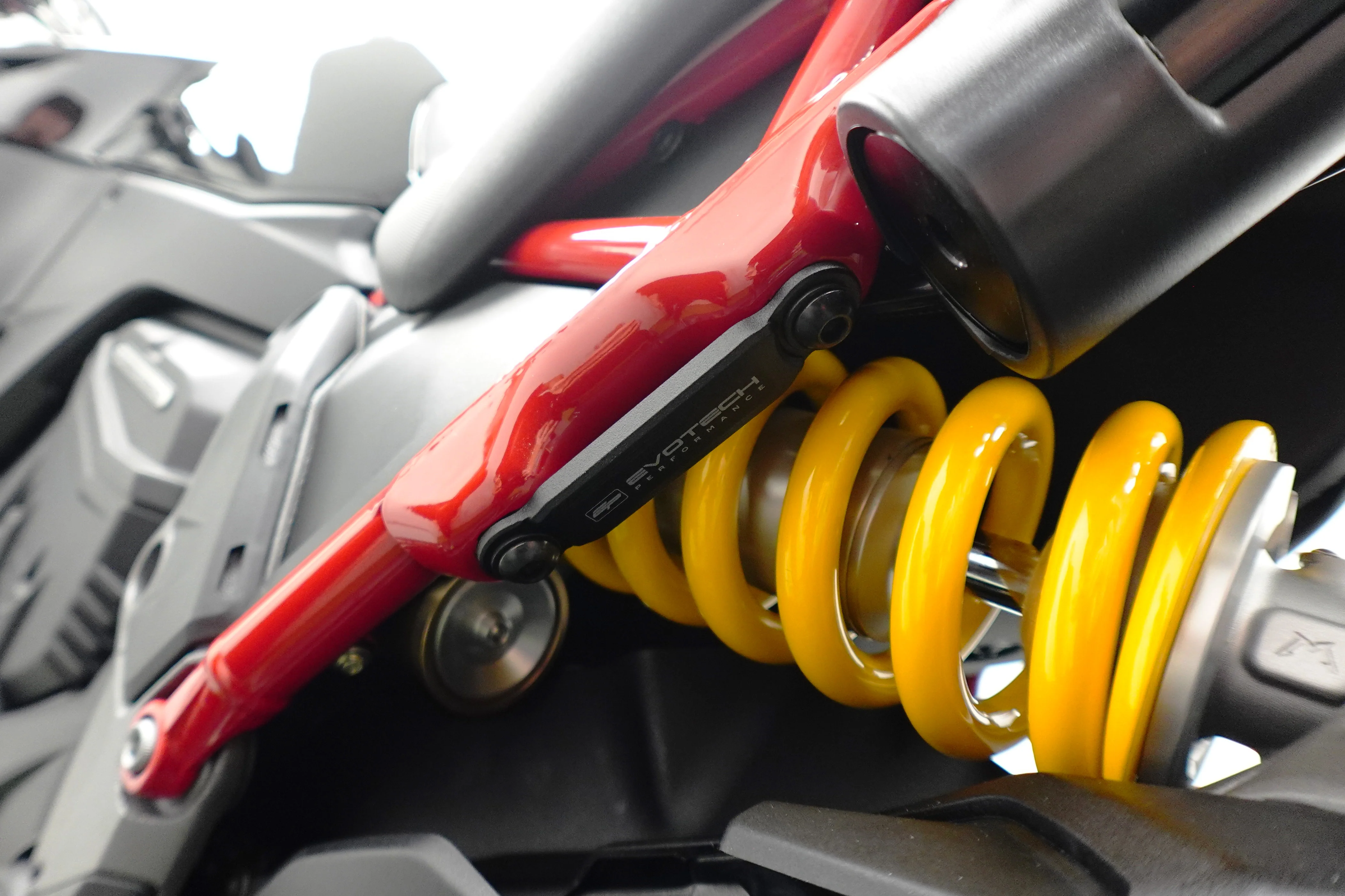 Evotech Exhaust Hanger & Pillion Footpeg Removal Kit - Ducati Multistrada V4 S (2025+) - Image 4