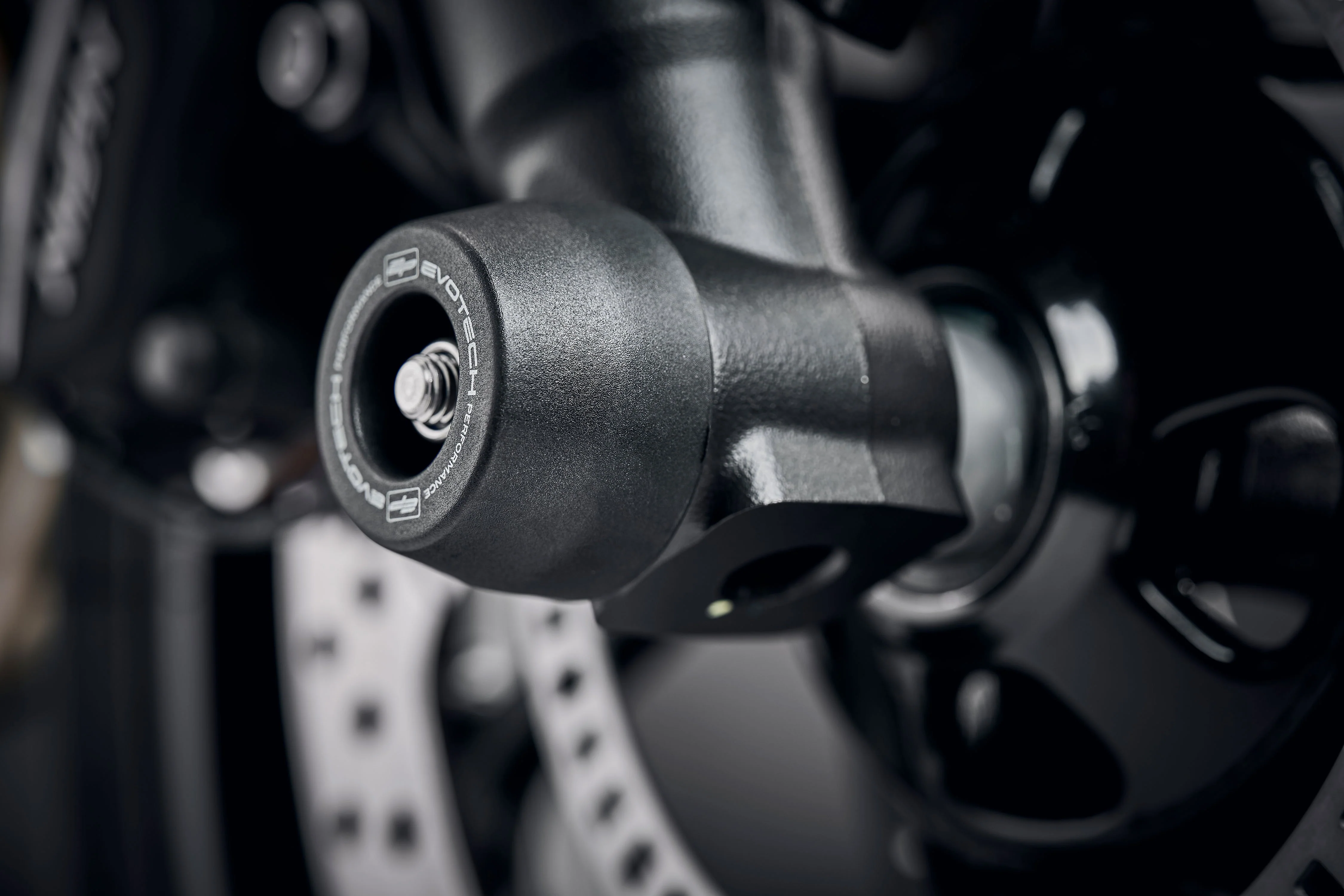 Evotech Front Spindle Bobbins - Triumph Trident 660 Triple Tribute Edition (2024+) - Image 2