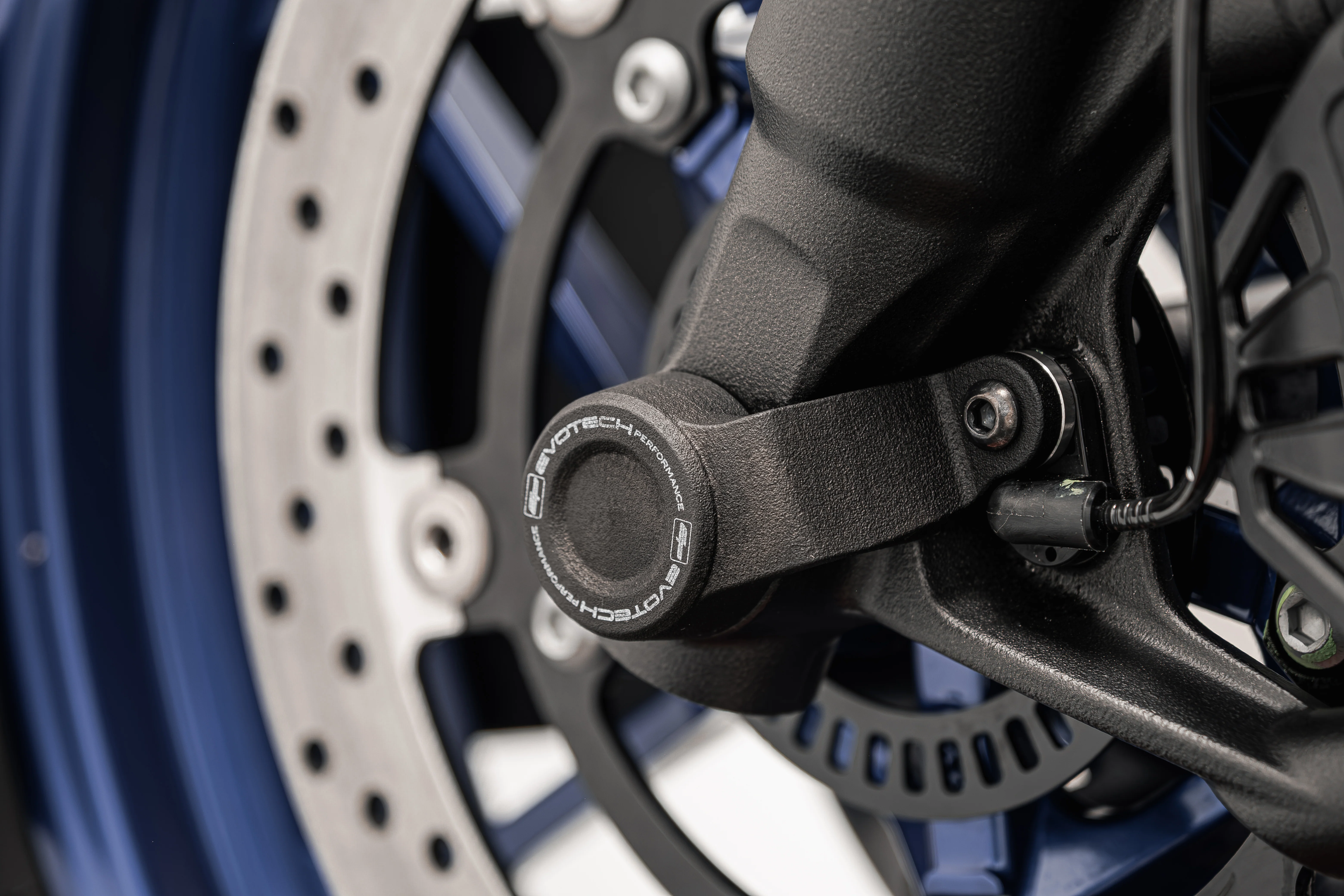 Evotech Front Spindle Bobbins - Yamaha MT-07 (2025+) - Image 2