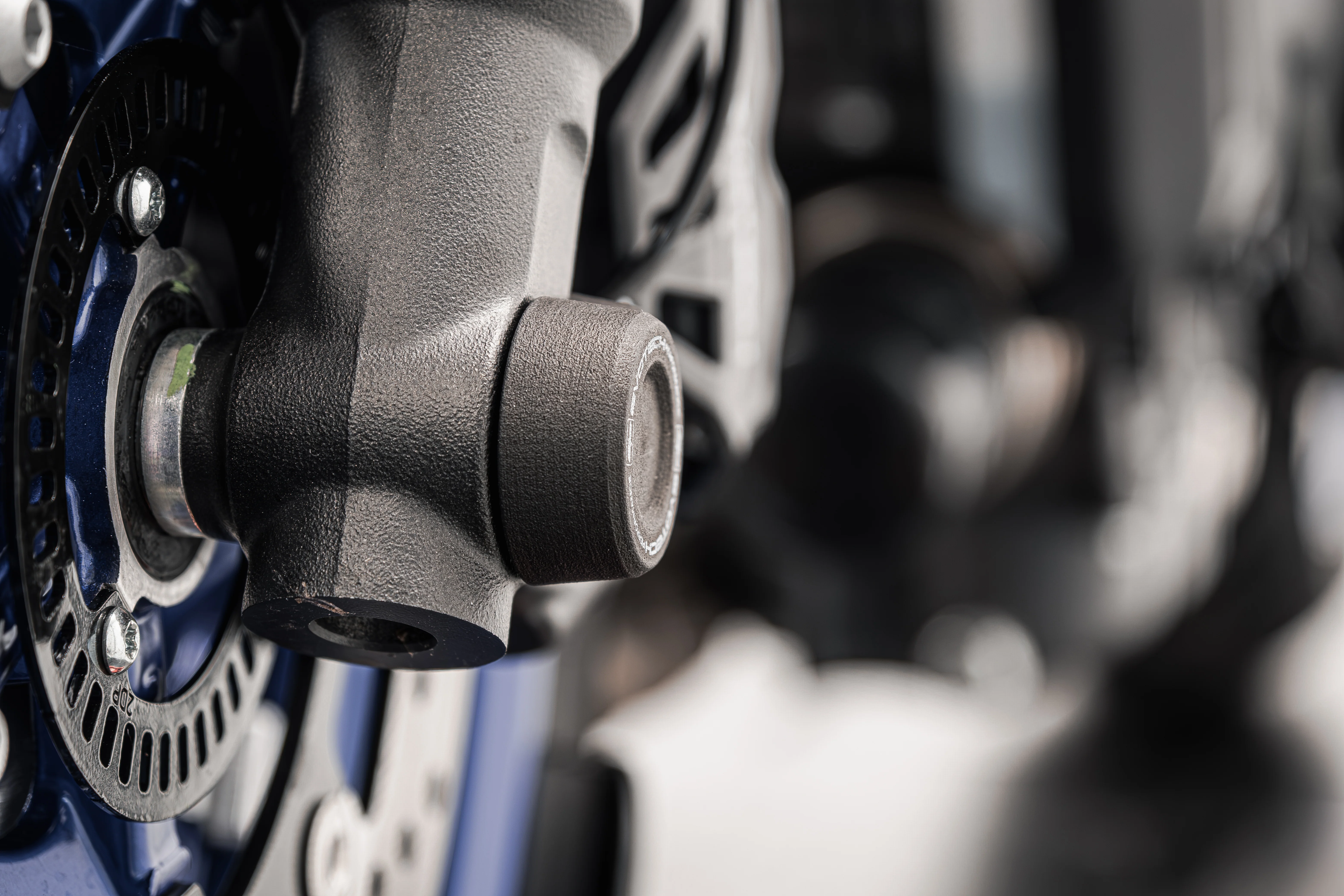 Evotech Front Spindle Bobbins - Yamaha MT-07 (2025+) - Image 5