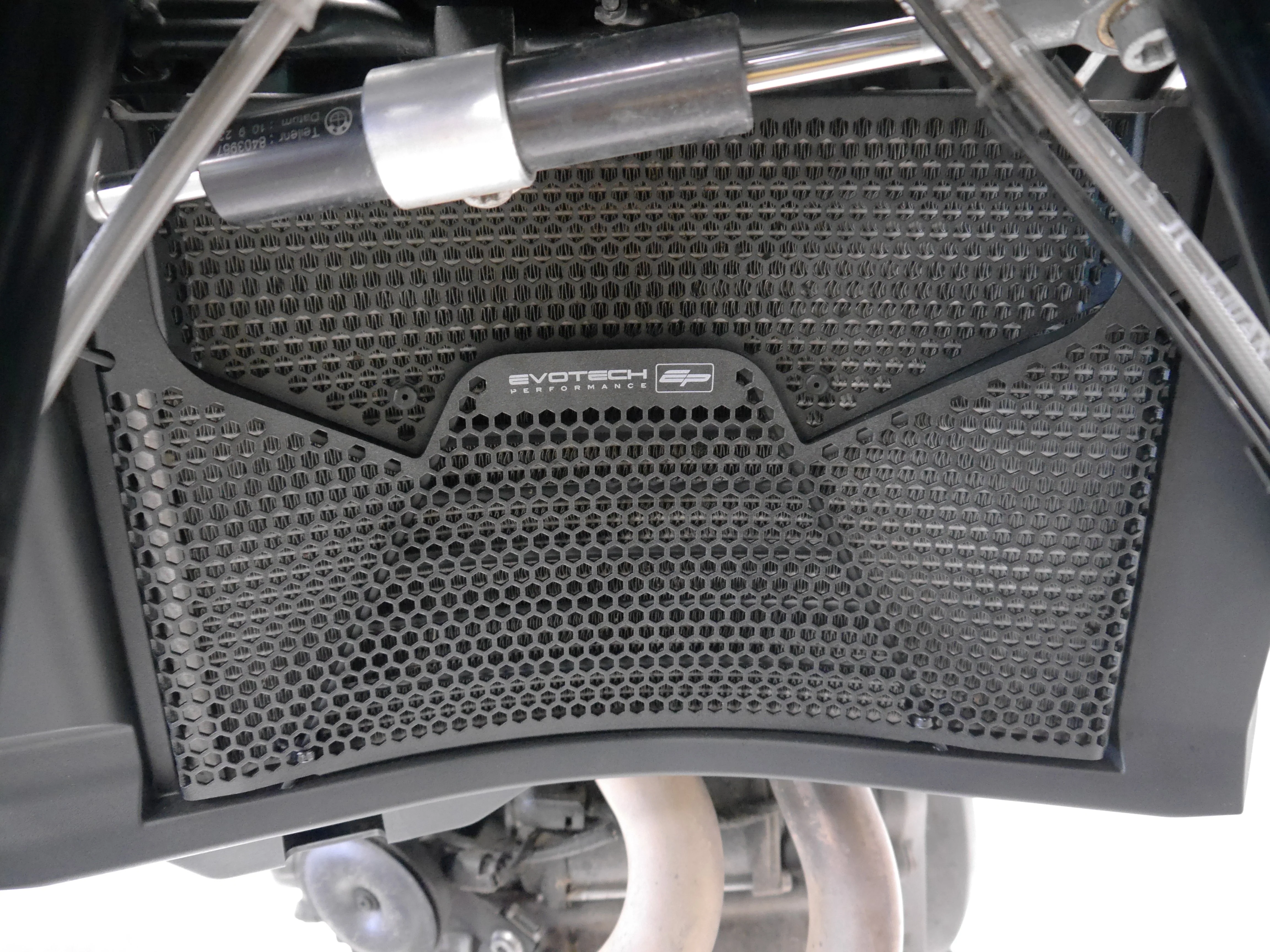 Evotech Radiator Guard - BMW F 900 XR (2025+) - Image 4