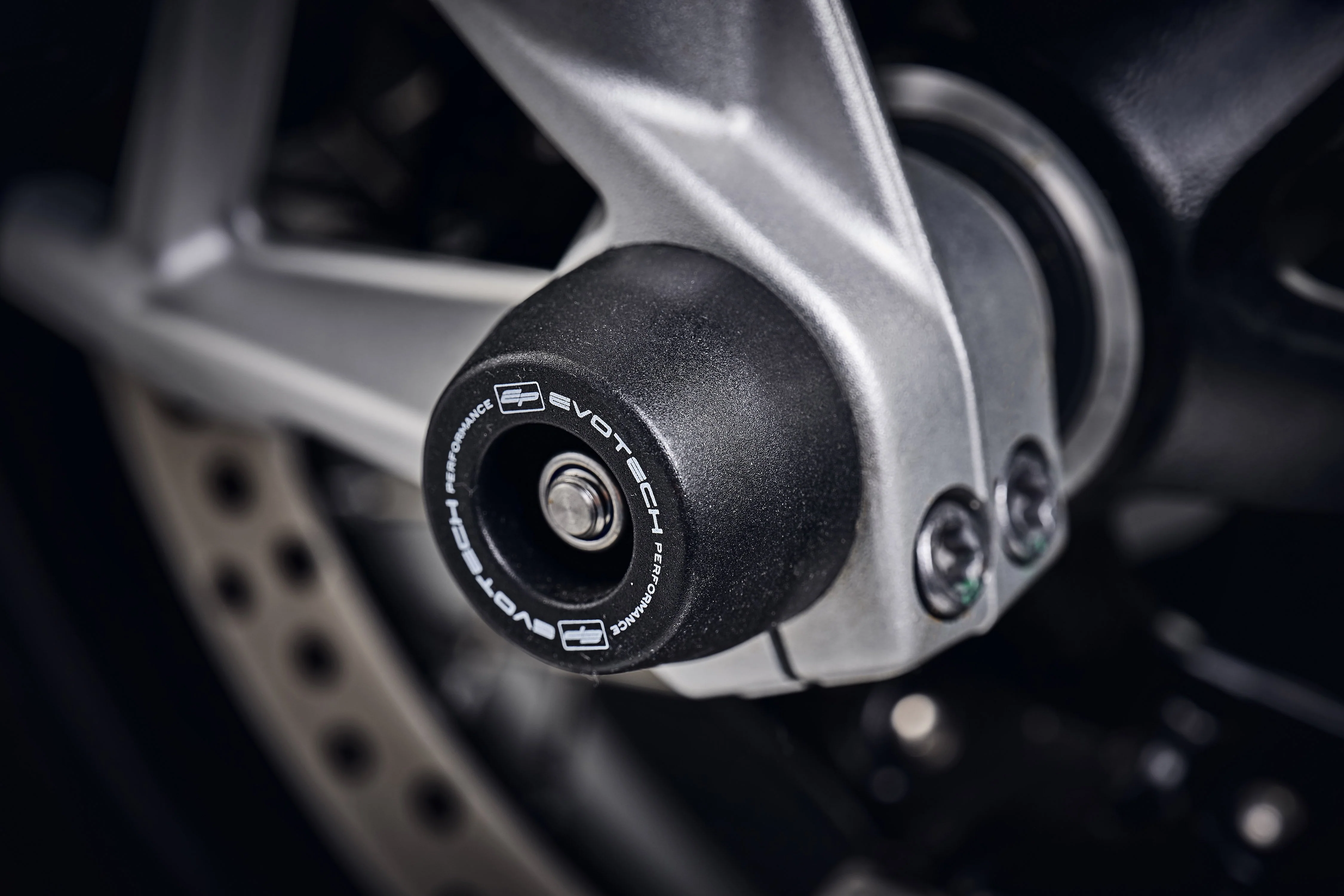 Evotech Spindle Bobbins Kit - BMW F 900 R (2025+) - Image 2
