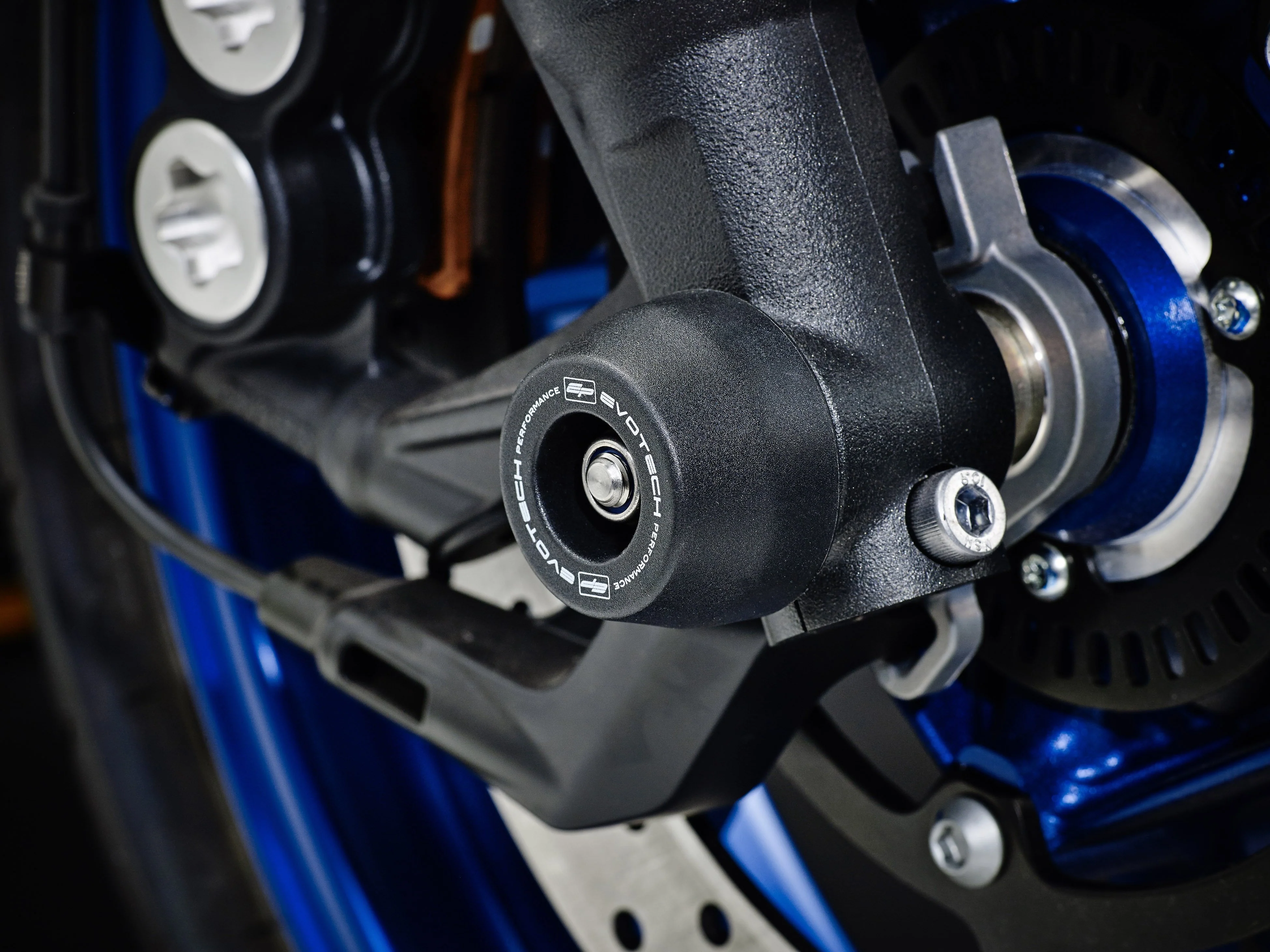 Evotech Spindle Bobbins Kit - Yamaha MT-09 (2024+) - Image 3