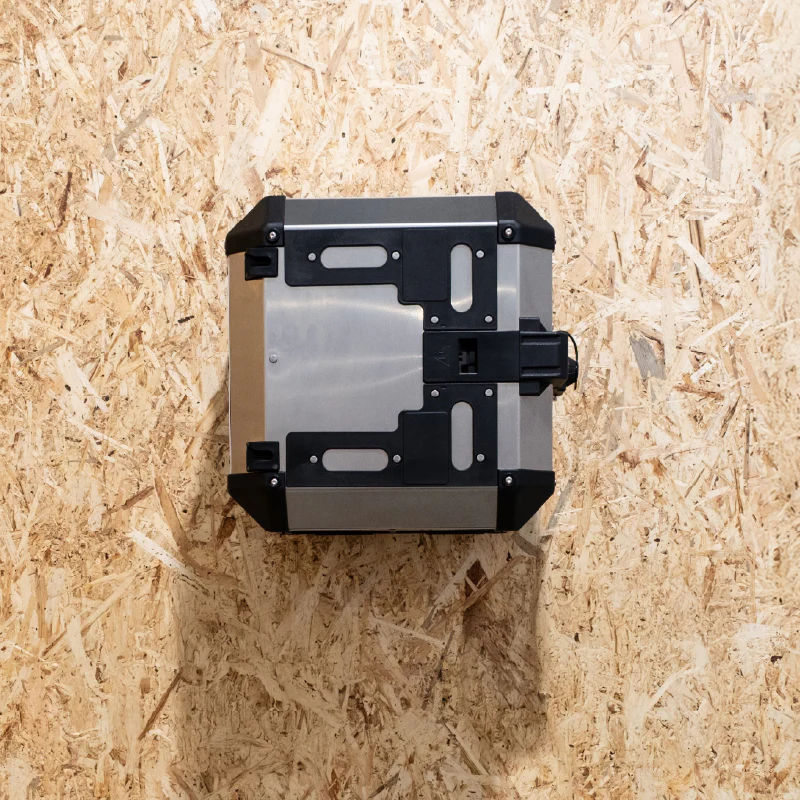 Triumph Tiger 900 Desert Edition (2026+) Top Box Wall Mount Bracket - Image 3